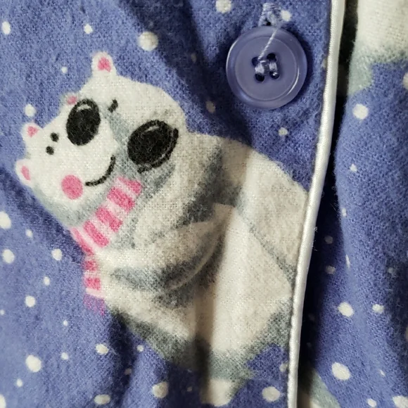 Character Women's Purple Pajama Set with Fun Polar Bear Print - Picture 5 of 10